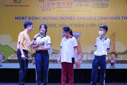 Hơn 461.000 học sinh trung học cơ sở được hướng nghiệp