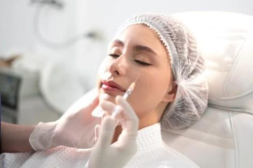 Tiêm botox và tiêm filler khác nhau như thế nào?