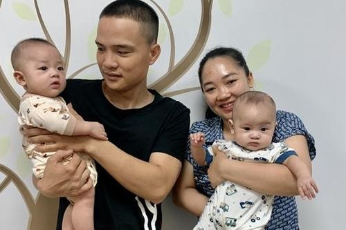 Những ông bố mắc bệnh 'khó nói' đón 'trái ngọt'
