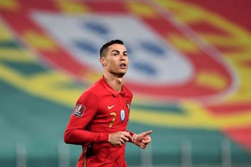 Ronaldo đổi hướng, muốn làm 'ông trùm' truyền thông