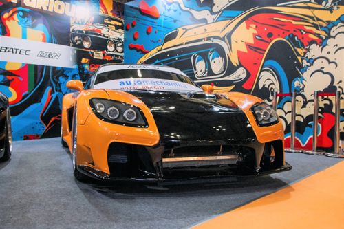 Mazda RX-7 với gói độ hơn nửa tỷ đồng tại Việt Nam