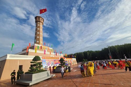 Cà Mau: Nhiều khó khăn, du lịch vẫn tăng ngoạn mục