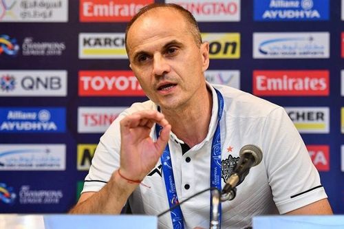 HLV Hà Nội FC nói về tầm quan trọng của Văn Quyết