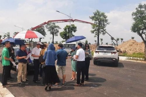 Qua thời tăng bằng lần, thị trường đất nền tại Hóc Môn và Củ Chi cũng xuất hiện 'làn sóng' cắt lỗ