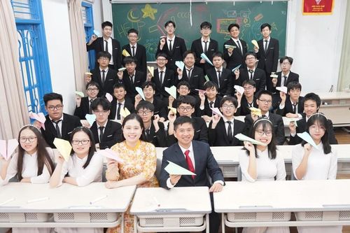 1 trường ở Hà Nội có nhiều lớp 100% đỗ trường chuyên