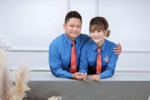 Đoàn ta xe chỉ hồng