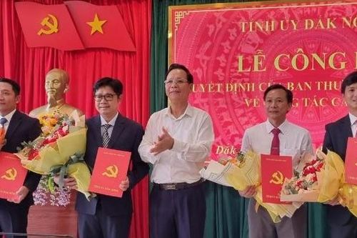 Điều động, luân chuyển nhiều cán bộ chủ chốt cấp sở, ngành ở Đắk Nông