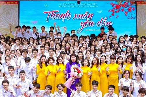 Trường ở Hà Nội có gần 500 lượt học sinh đỗ vào lớp 10 THPT chuyên