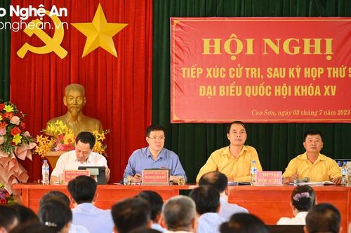 Đại biểu Quốc hội tiếp xúc cử tri tại huyện Đô Lương và Anh Sơn