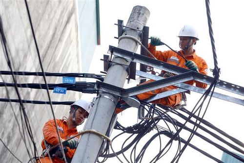 Hà Nội cam kết sẽ không cắt điện trong tháng 7, tháng 8