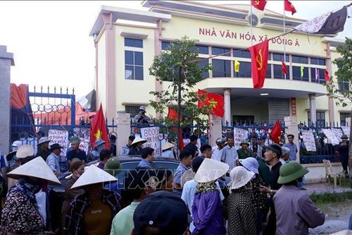 Chủ tịch UBND tỉnh Thái Bình đối thoại với người dân về xây dựng nhà máy xử lý rác