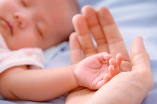 Em bé ống nghiệm có gì khác với em bé thụ thai tự nhiên?