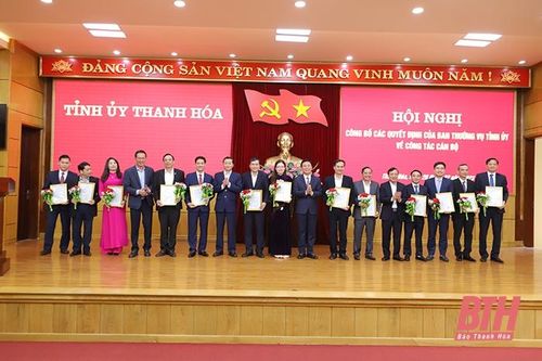 Quan tâm xây dựng đội ngũ cán bộ lãnh đạo, quản lý ngang tầm nhiệm vụ mới