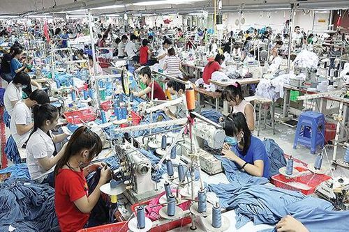 Nỗi lo hàng tồn kho đè nặng lên doanh nghiệp xuất khẩu