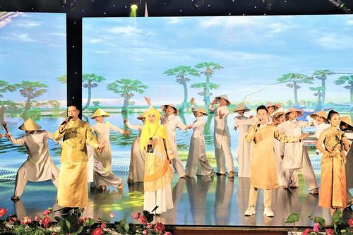 Tạo nguồn lực phát triển An Giang