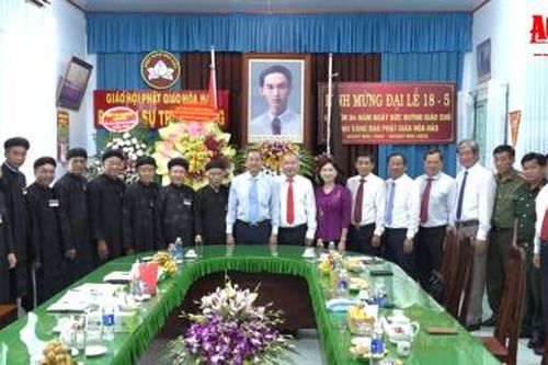 Phó Bí thư Tỉnh ủy, Chủ tịch HĐND tỉnh An Giang Lê Văn Nưng thăm, chúc mừng kỷ niệm 84 năm Ngày khai sáng đạo Phật giáo Hòa Hảo