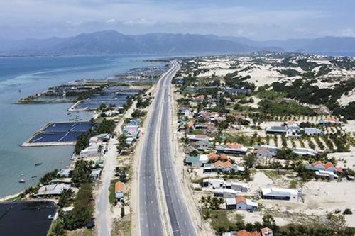 Phê duyệt Nhiệm vụ quy hoạch 2 phân khu trong Khu kinh tế Vân Phong