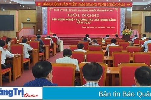 Tập huấn nghiệp vụ công tác xây dựng Đảng