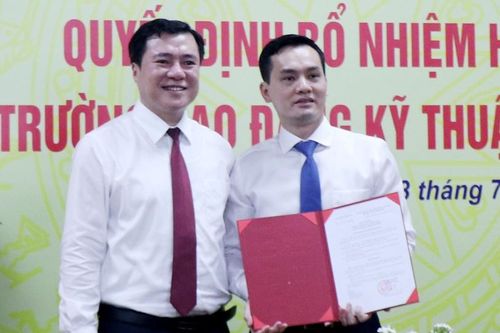 Công bố Quyết định bổ nhiệm Hiệu trưởng Trường Cao đẳng Kỹ thuật công nghiệp