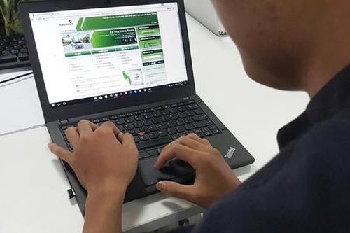 Ngân hàng 'vá lỗi' bảo mật, người dùng vẫn cần nâng cao nhận thức an toàn thông tin