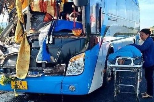 Lại xảy ra tai nạn nghiêm trọng trên cao tốc Nha Trang – Cam Lâm
