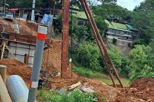 Doanh nghiệp xây dựng lấn chiếm công trình thủy văn Quốc gia