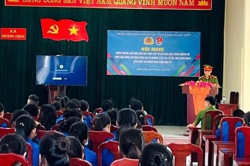 Không có chuyện nhóm thanh thiếu niên 'chặn xe cướp của' như lan truyền trên mạng
