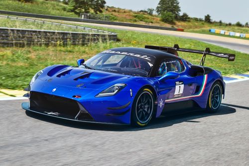 Xe đua Maserati GT2 ra mắt