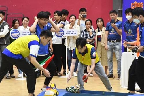 Cuộc thi Sáng tạo robot Quảng Ngãi: Kịch tính đến phút cuối