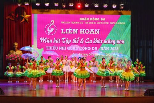 Gần 500 thiếu nhi quận Đống Đa tham gia hoạt động văn hóa, thể thao Hè