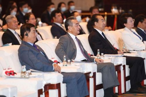 Trung Quốc muốn cùng Nhật, Hàn 'hồi sinh' châu Á