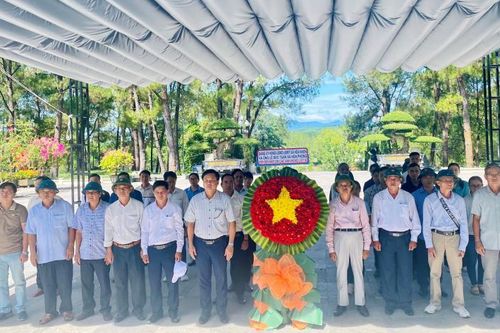 Tháng Bảy - mùa tri ân