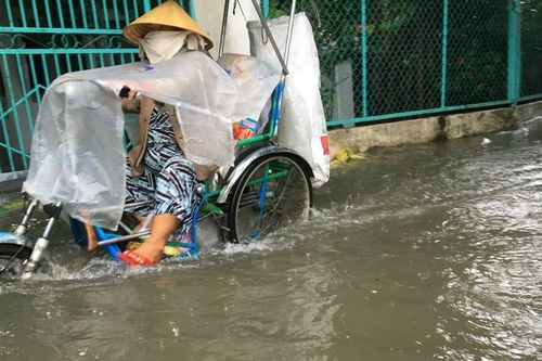 Một số tuyến đường cứ mưa là ngập
