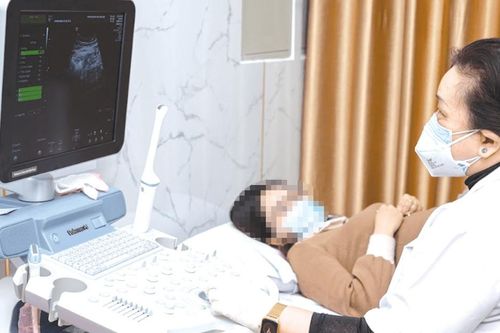 Những rủi ro khi sinh con sau 35 tuổi
