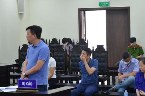 Hoãn phiên xét xử vụ Chủ tịch Công ty chứng khoán SMES và đồng phạm lừa đảo gần 300 tỷ đồng
