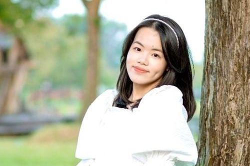 Nữ sinh Hà Nội đỗ cùng lúc vào 4 trường THPT chuyên nức tiếng