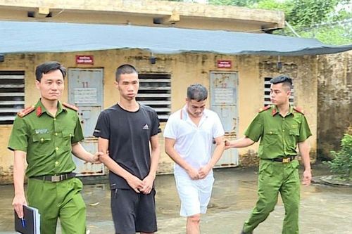 Bắt 2 thanh niên đưa thiếu nữ vào căn hộ thuê ở để sử dụng ma túy