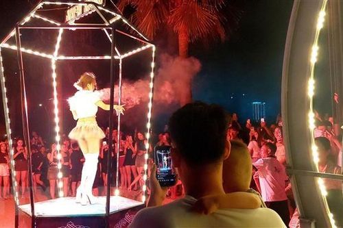 Quảng Ninh: Quản lý chặt các hoạt động của quán bar bãi biển