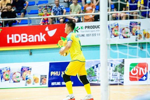 Trưởng đoàn CLB Futsal Sanvinest Khánh Hòa 'tố' bị chèn ép