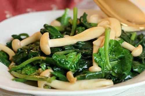 Kết hợp hai loại rau này với nhau có ngay món ăn bổ máu, sáng mắt