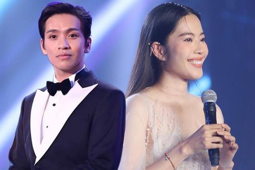 Nam Em và Bạch Công Khanh bị phát hiện hành động giống nhau trên sân khấu