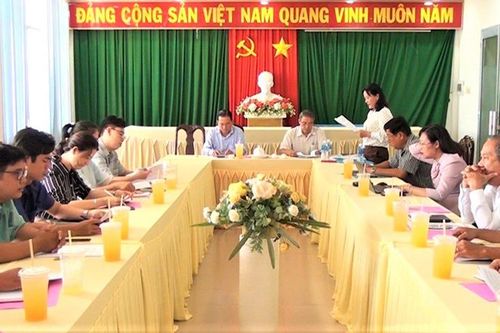 Ban Tuyên giáo Thành ủy Châu Đốc và UBND thành phố sơ kết công tác khoa giáo