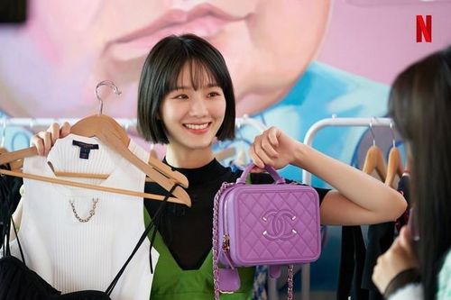 'Celebrity' thắng lớn, nữ chính Park Gyu Young thẳng tiến đến 'Squid Game' mùa 2