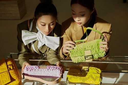 Cô gái chuyên phát hiện đồ thật, giả