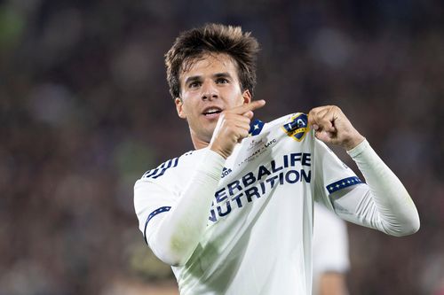 Cầu thủ bị Barca ruồng bỏ rực sáng ở MLS