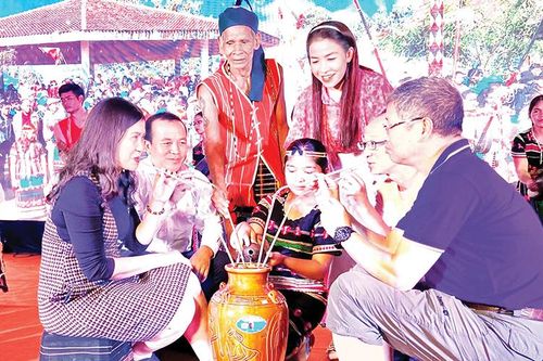 Nồng nàn rượu cần M'Nông
