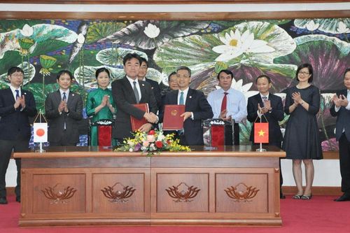 Việt Nam ký 3 thỏa thuận vay gần 61 tỷ Yên từ Nhật Bản