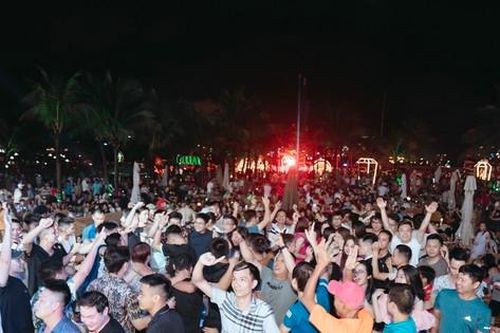 Xử phạt bar bãi biển lớn nhất Hạ Long