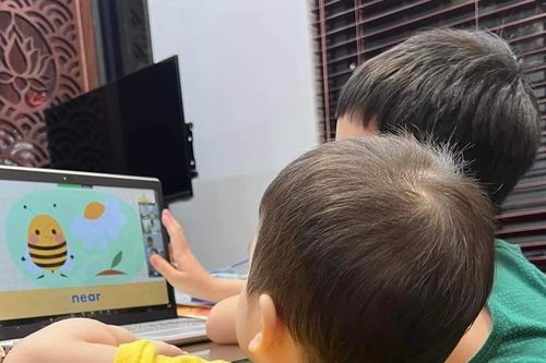 Giải pháp nào hạn chế trẻ nghiện Internet?