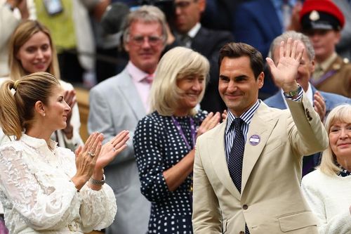 Roger Federer và tràng pháo tay dài gần 2 phút ngày trở lại Wimbledon